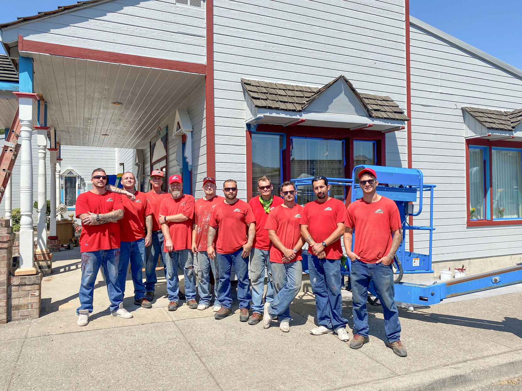 IDOC Helps Paint Kamiah Chamber Office